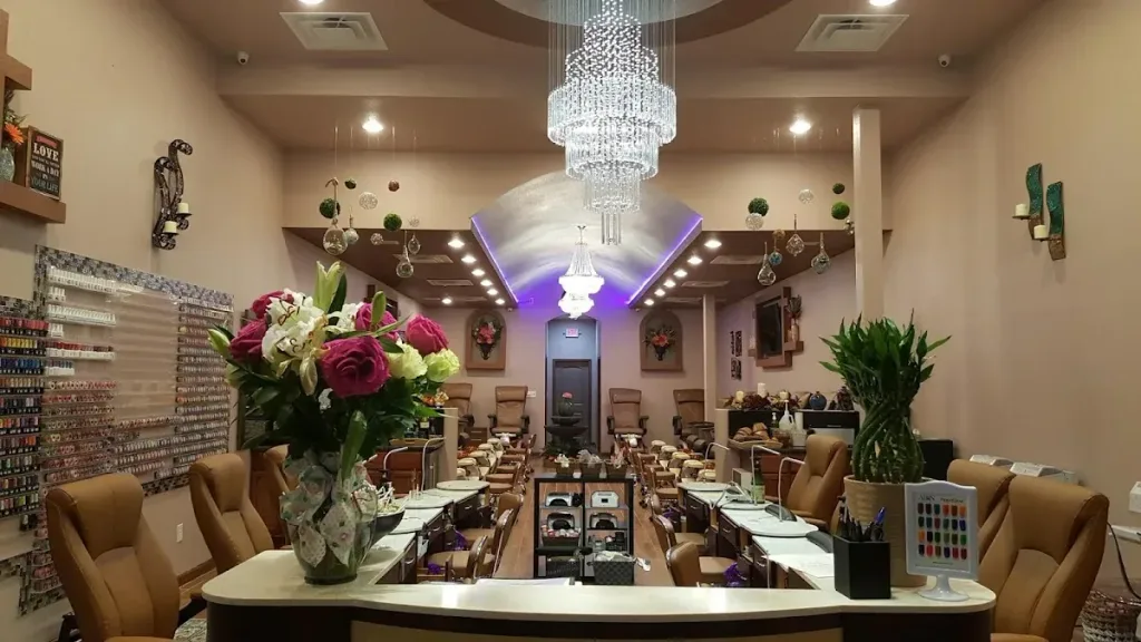 Beyond Nails & Spa — Nail salon in Elgin